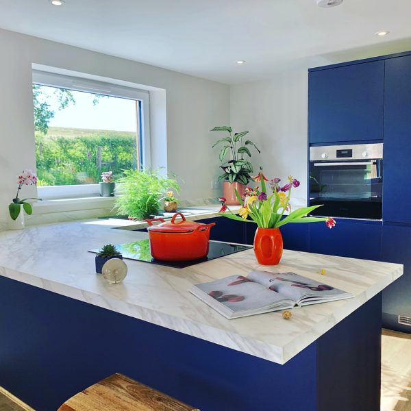 F325 C623 0779 488 C B693 D3080 E741 A72